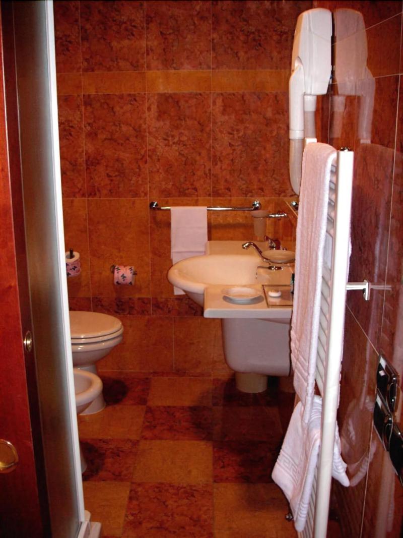 Hotel Antico Masetto Lamporecchio Oda fotoğraf